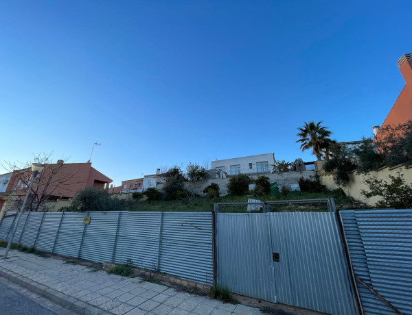 Terreno en venta en calle Sierra de Cazorla, 19 a