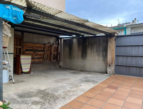 Chalet adosado en venta en Riudarenes