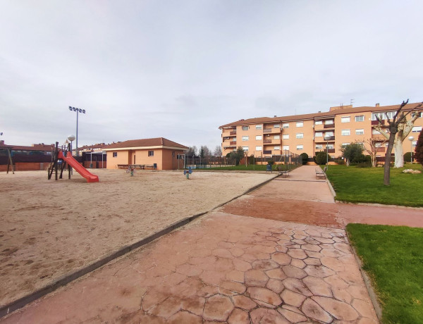 Piso en venta en calle Islas Medas, 11