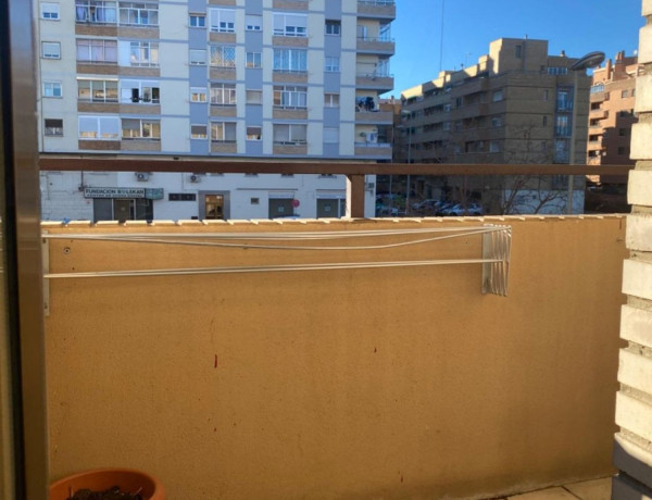 Piso en venta en paseo Lucas Mallada