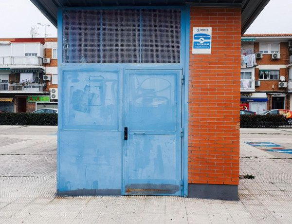 Garaje en venta en calle Felipe II