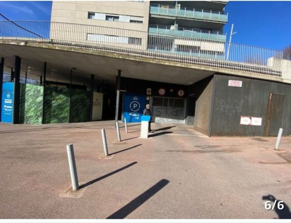 Alquiler de Garaje en calle de la Independència, 1