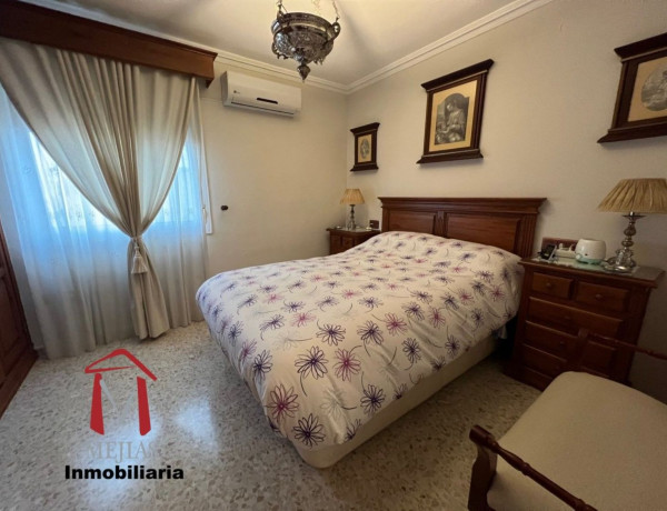 Chalet adosado en venta en Zona de la Vega