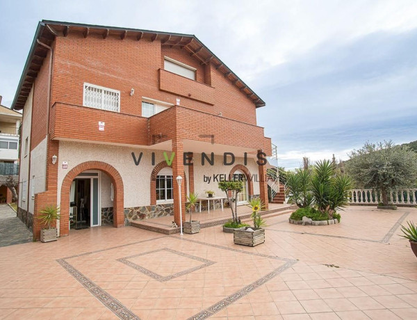 Casa o chalet independiente en venta en calle Tibidabo