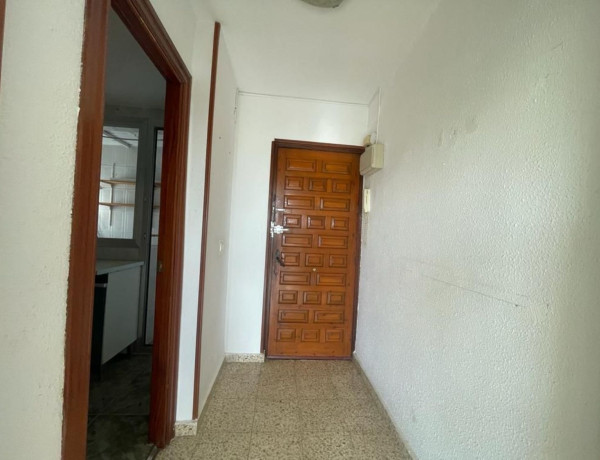 Piso en venta en calle Núcleo Residencial la Paz