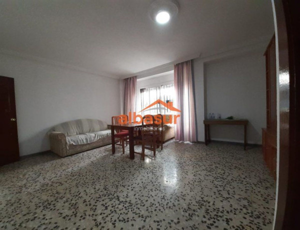 Piso en venta en calle Menéndez Pelayo, 2