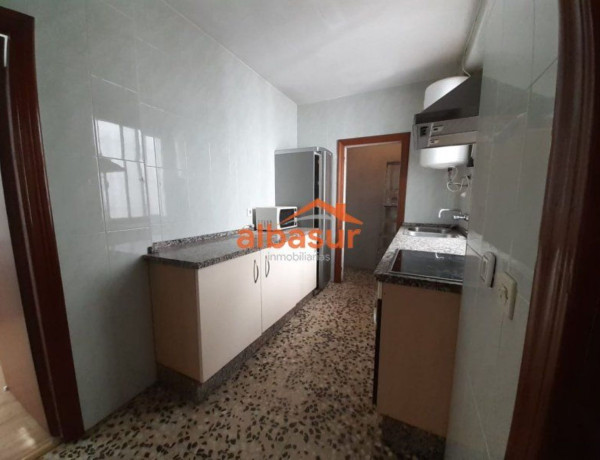 Piso en venta en calle Menéndez Pelayo, 2