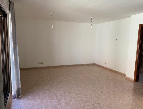 Chalet pareado en venta en calle de la Armuña