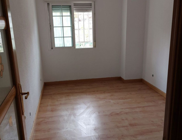 Piso en venta en calle Rubens, 2