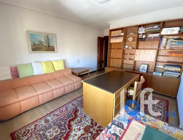 Ático en venta en avenida príbncipe de asturias, 5