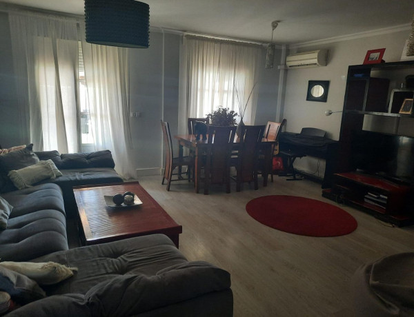 Chalet adosado en venta en El Rinconcillo - San José Artesano