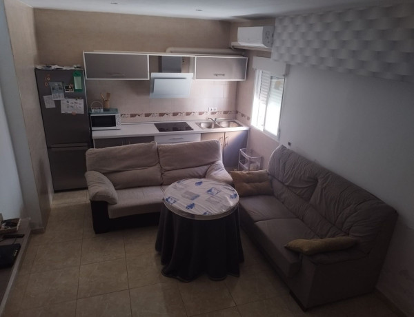 Chalet adosado en venta en calle la cañada