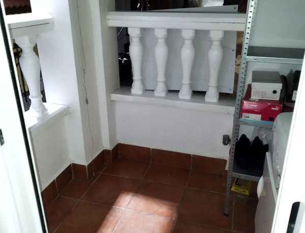 Chalet adosado en venta en calle la cañada