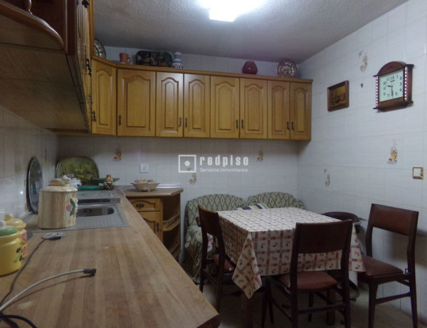 Chalet adosado en venta en Tielmes