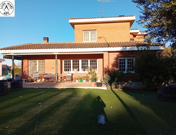 Casa o chalet independiente en venta en calle Can Prunell, 32