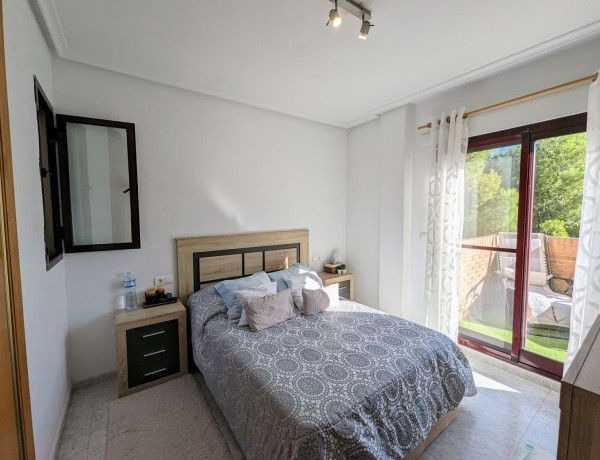 Chalet adosado en venta en calle Mar Mediterrani