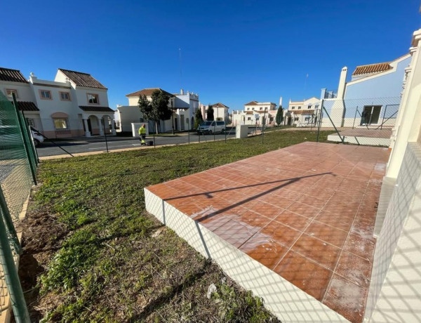 Chalet adosado en venta en Urbanización Puente Esuri