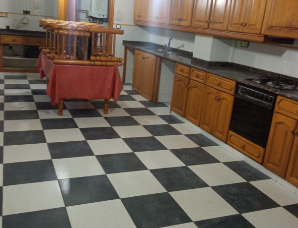 Piso en venta en Barri Zona Nord