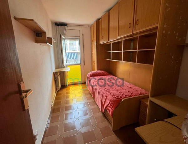 Piso en venta en elisenda de montcada