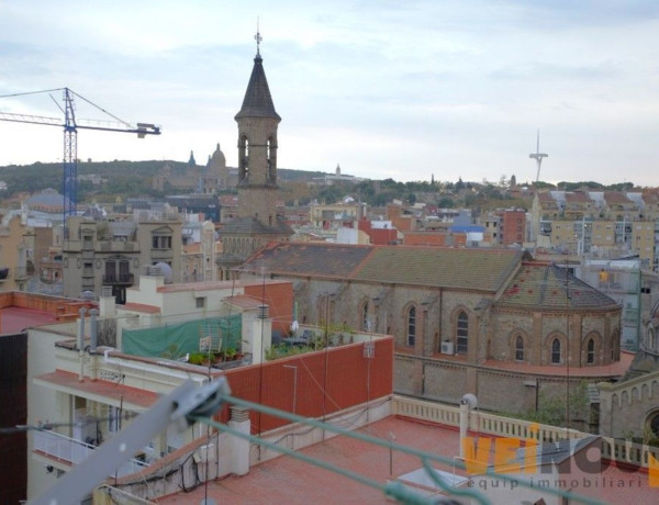 Piso en venta en calle de la Creu Coberta