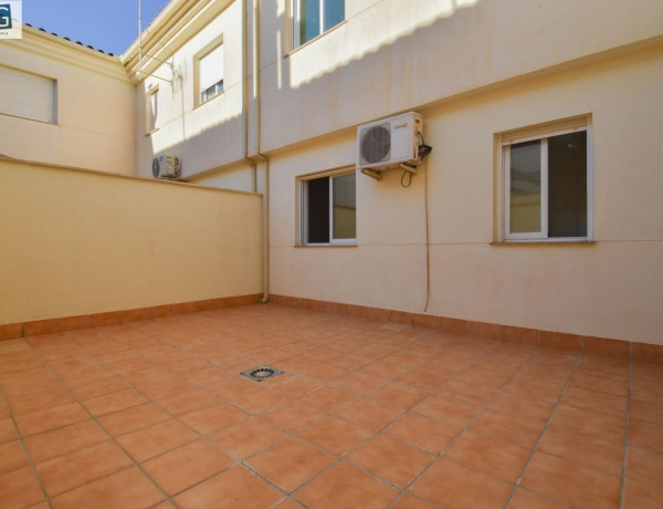 Chalet adosado en venta en calle rio ebro