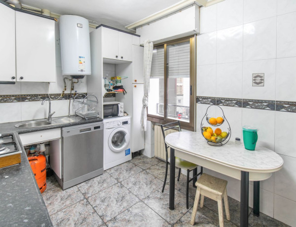 Piso en venta en calle Doctor Juaristi