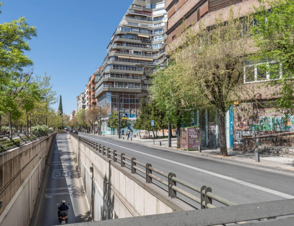 Piso en venta en avenida de la Constitución