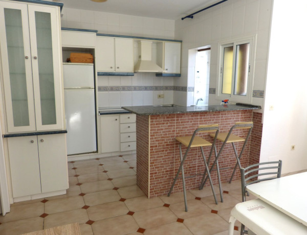 Chalet adosado en venta en calle Andalucía 04120, 1