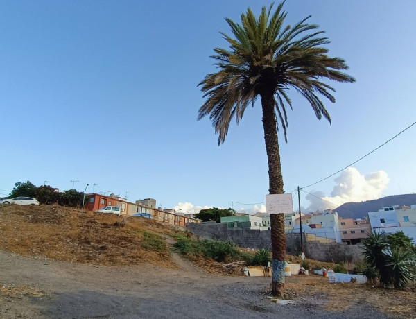 Terreno en venta en calle Santa Cruz de Califoria, 28