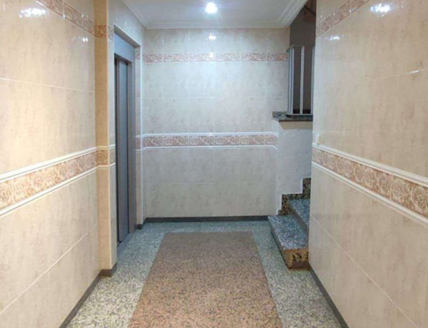 Piso en venta en calle San Vicente, 62