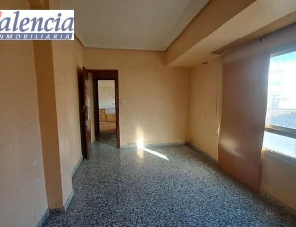 Piso en venta en Zona Calle Valencia - La Ermita