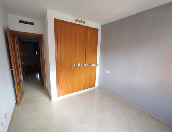 Piso en venta en avenida Mestral