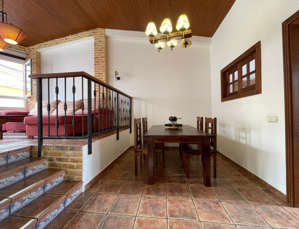 Chalet pareado en venta en calle Montaña de Humiaga, 67