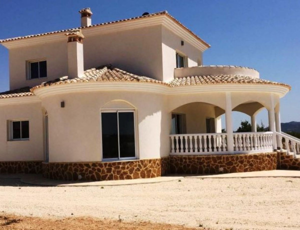 Casa o chalet independiente en venta en Pinoso