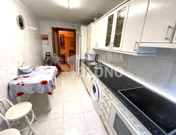 Piso en venta en Camilo Jose Cela, 8