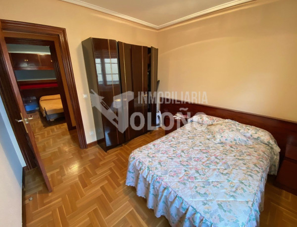 Piso en venta en Camilo Jose Cela, 8