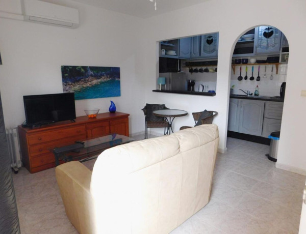 Chalet adosado en venta en San Miguel de Salinas