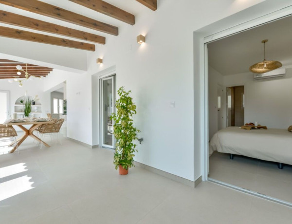 Casa o chalet independiente en venta en Cala Advocat - Baladrar