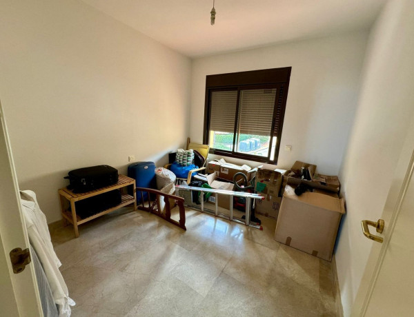 Piso en venta en La Duquesa