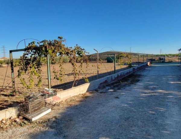 Finca rústica en venta en Los Montesinos