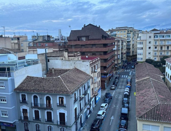 Alquiler de Piso en calle Pintor López Mezquita, 9