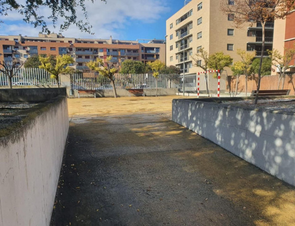 Piso en venta en calle Ibón de Catieras