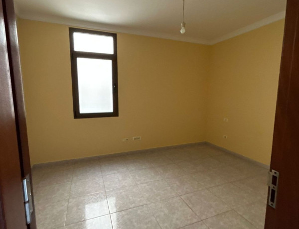 Piso en venta en diseminado de san felipe, 3