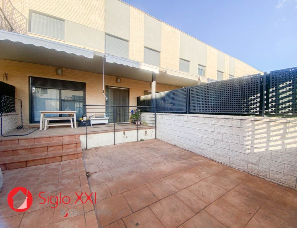 Chalet adosado en venta en Playa de Almazora-Ben Afeli