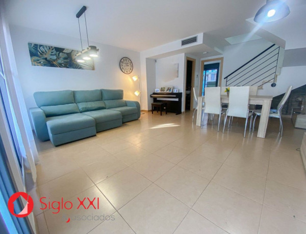 Chalet adosado en venta en Playa de Almazora-Ben Afeli