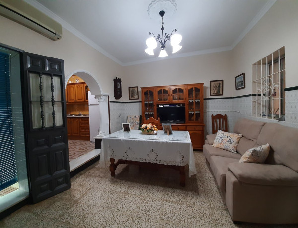 Chalet adosado en venta en Urb. Ibarburu, Centro - Doña Mercedes