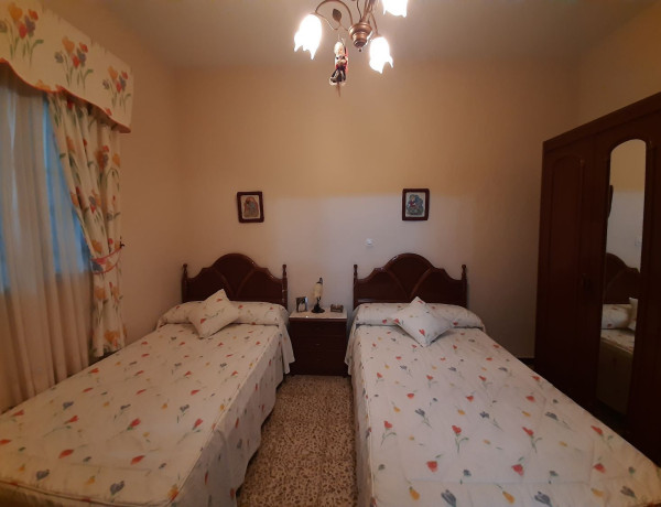 Chalet adosado en venta en Urb. Ibarburu, Centro - Doña Mercedes