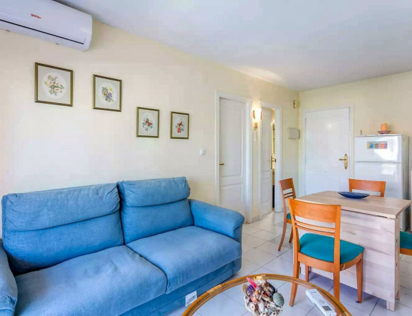 Piso en venta en calle Perdiu, 3