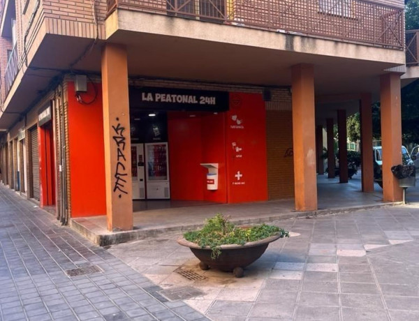 Local en venta en calle Margarita Salas, 11