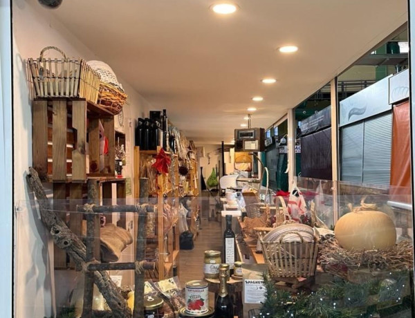 Local en venta en plaza del Baró de Cortés, 30